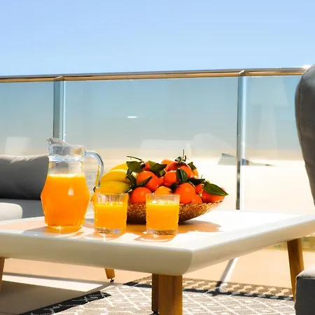 Sunset Cliffs 아파트